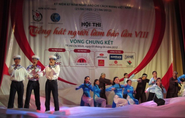 Báo Phụ nữ 1.JPG