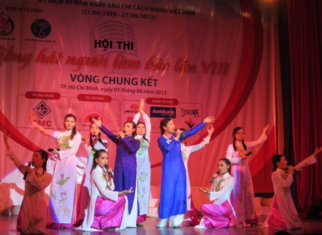 Báo Phụ nữ 2.JPG