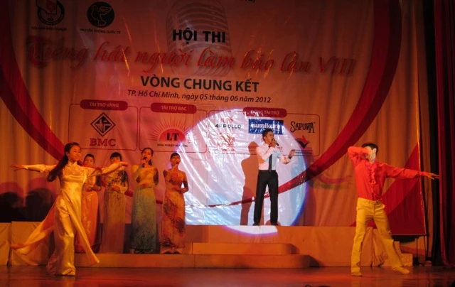 Báo Thanh Niên.JPG