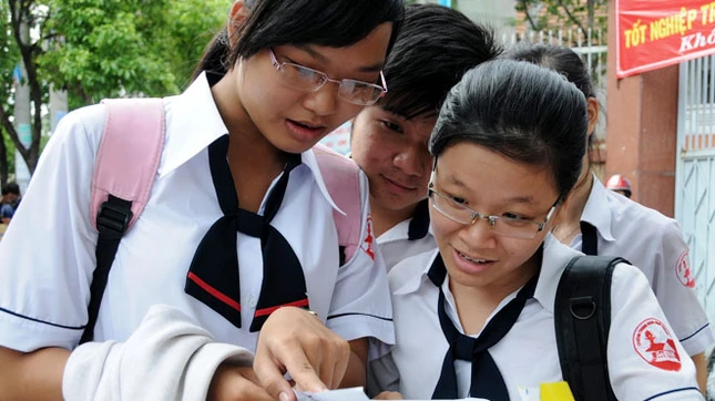 Con đã viết gì trên tờ giấy thi? ảnh 1 Thí sinh, ảnh Minh Đức.jpg