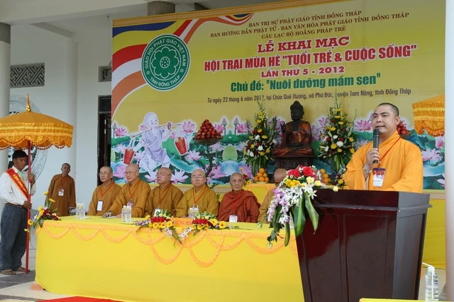 Hội trại "Tuổi trẻ và cuộc sống" diễn ra ở Đồng Tháp ảnh 1 wkhaimachoitrai2.jpg