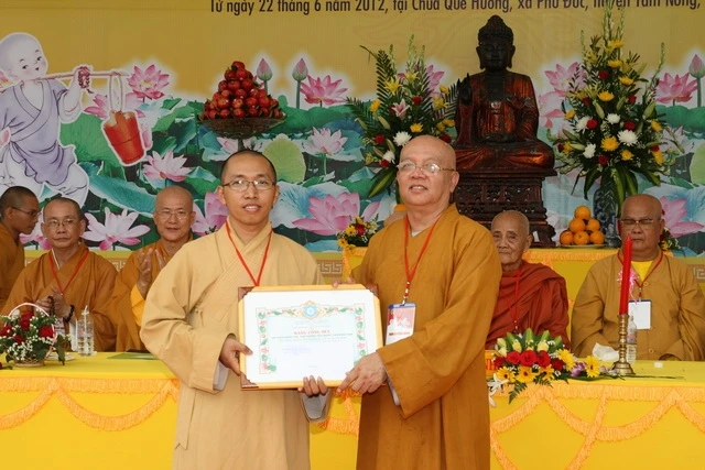 Hội trại "Tuổi trẻ và cuộc sống" diễn ra ở Đồng Tháp ảnh 3 wkhaimachoitrai3.jpg