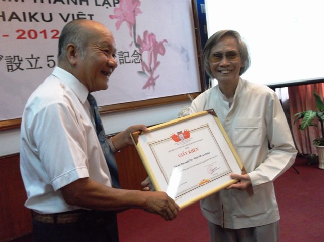 t_ng b_ng khen t_ h_i h_u ngh_.jpg