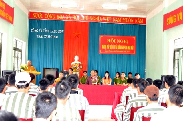 Thuyết giảng tại Trại tạm giam Yên Trạch ảnh 1 hanhtrinhls12_5.jpg