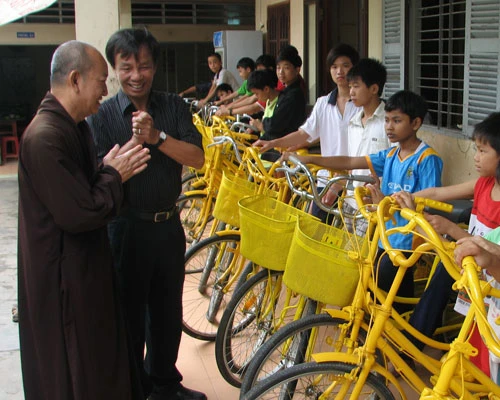 Ngôi trường của trẻ cơ nhỡ ảnh 1 Ngôi trường của những đứa trẻ cơ nhỡ