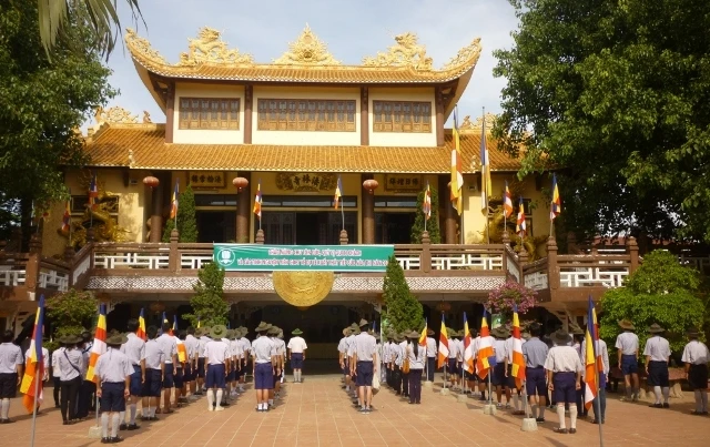 1.Toàn cảnh lễ xuất quân (2).jpg