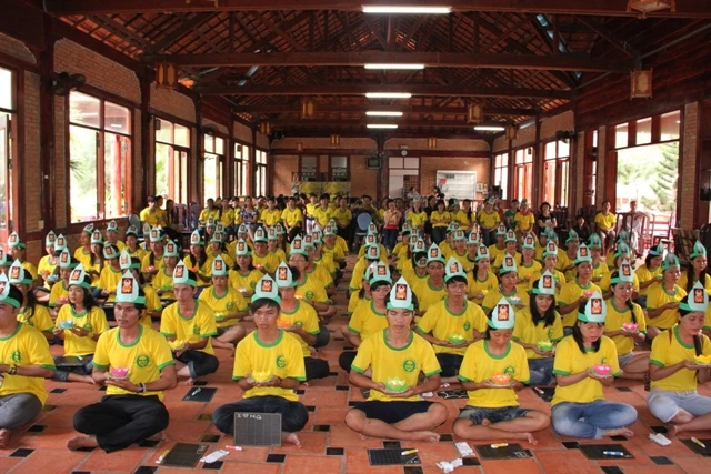 Hội trại “Tuổi trẻ Phật giáo TP.HCM” năm 2012 ảnh 2 Hội trại Trân 1.JPG
