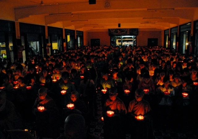 Cầu nguyện mùa thi 201226.JPG