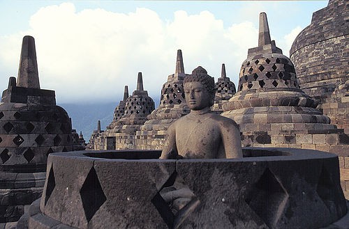 Borobudur - ngôi chùa Phật giáo lớn nhất thế giới ảnh 1 borobudur3.jpg
