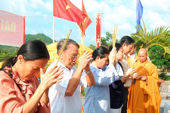 Kiên Giang: Cầu siêu các anh hùng liệt sĩ tại Hà Tiên ảnh 3 csls-10.jpg
