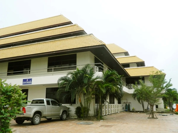 1suGiac Minh Luat, Thailand7.JPG