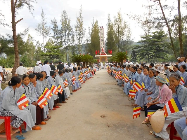 Cau sieu anh hùng liet si Quang Nam01.JPG