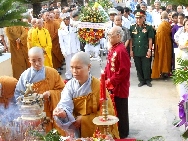Cau sieu anh hùng liet si Quang Nam12.JPG