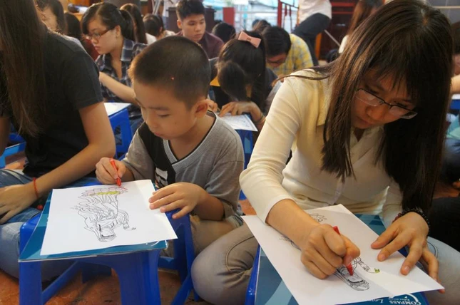 Bạn trẻ ngưỡng vọng Bồ-tát Hiểu và Thương ảnh 2 Chua Thien Mỹ 5.jpg
