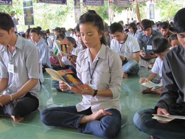 “Một ngày an lạc” dành cho bạn trẻ ảnh 1 Khóa tu khánh Hòa2.jpg