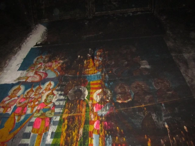 _nh 3, _nh Ph_t Thfch ca trang trf vßch chßnh =i_n b_ kh=i tßp =en.jpg