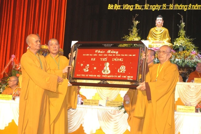 Chùm ảnh Đại hội Phật giáo tỉnh Bà Rịa-Vũng Tàu lần thứ V ảnh 26 DSC_0088.JPG