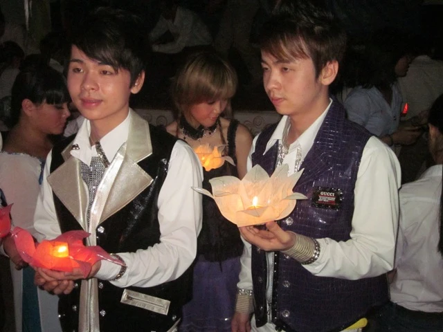 Nhat Quoc, Tan Quoc, bai cua Hanh Y.JPG