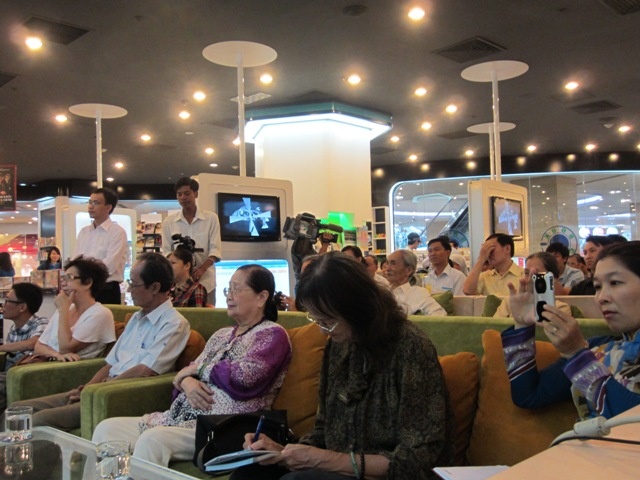 BS Do Hong Ngoc 17.JPG