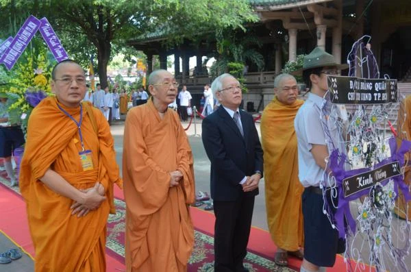 ong le hoang quan.jpg