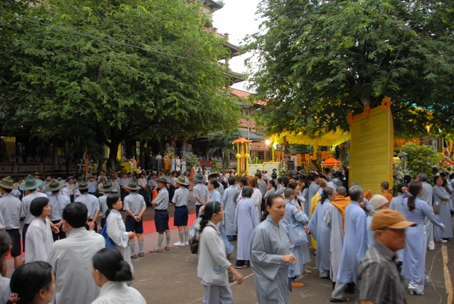 BTN_0002.JPG
