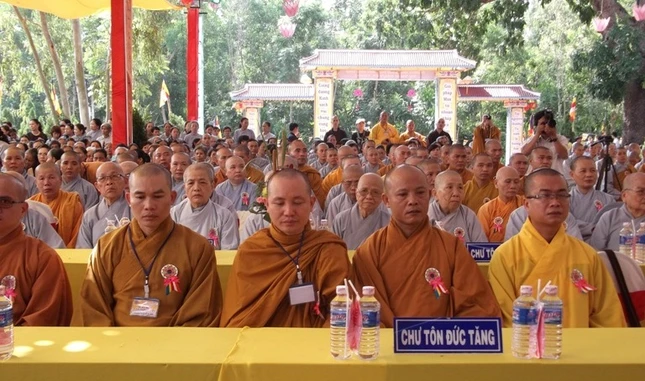 ky niem thanh lap truong09.jpg