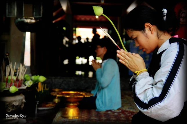 Anh bai Dung lai va di tiep.jpg