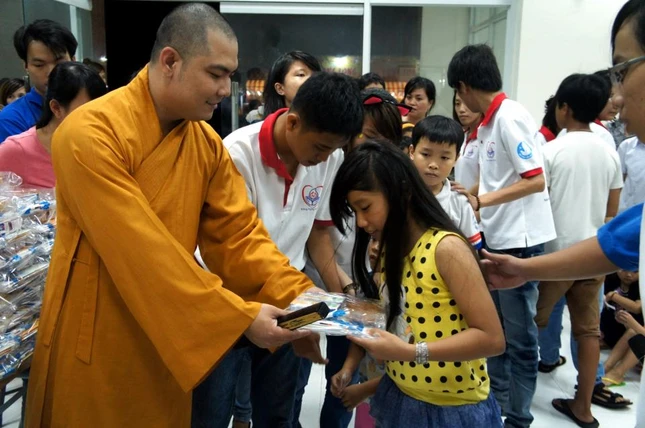 Anh thay Le Minh.jpg