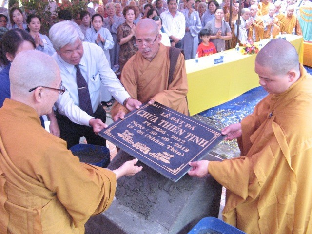 đạt đá thien tinh2.JPG