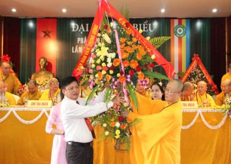 Chùm ảnh: Đại hội PG tỉnh Quảng Bình ảnh 12 a dhpg quang binh16.jpg