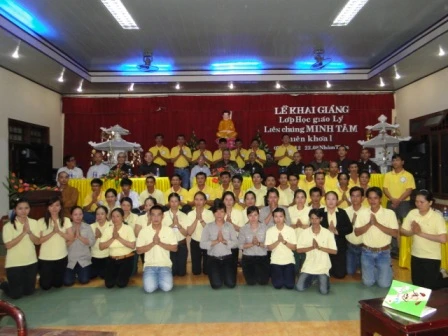Lop hoc giao ly 1.JPG