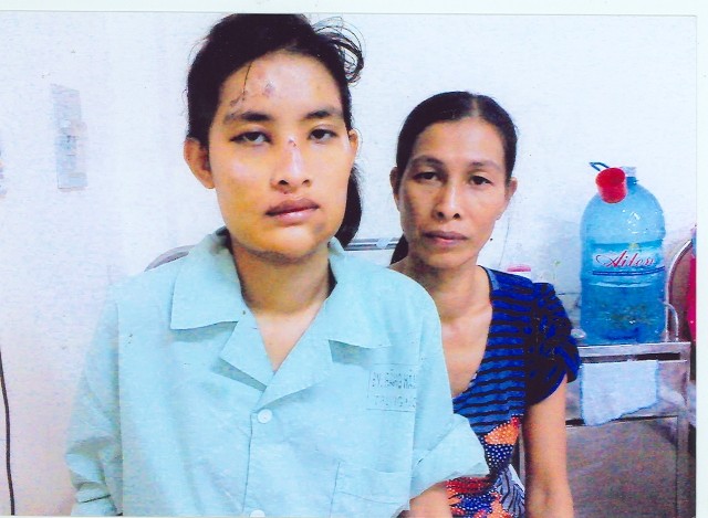 Người mẹ và hai con bệnh nặng ảnh 1 MRLT.jpg