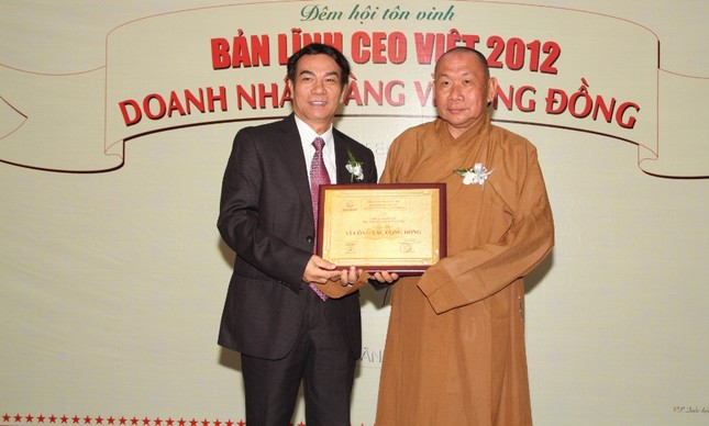 5ceo_viet_2012.jpg