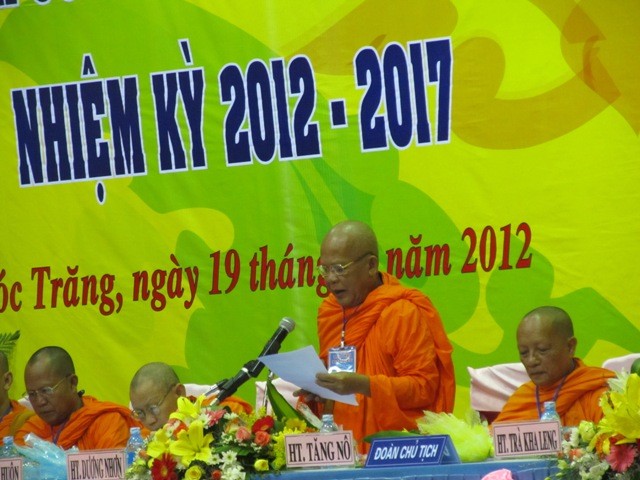 Ảnh 6, HT Dương Nhơn đọc diễn văn khai mạc.jpg