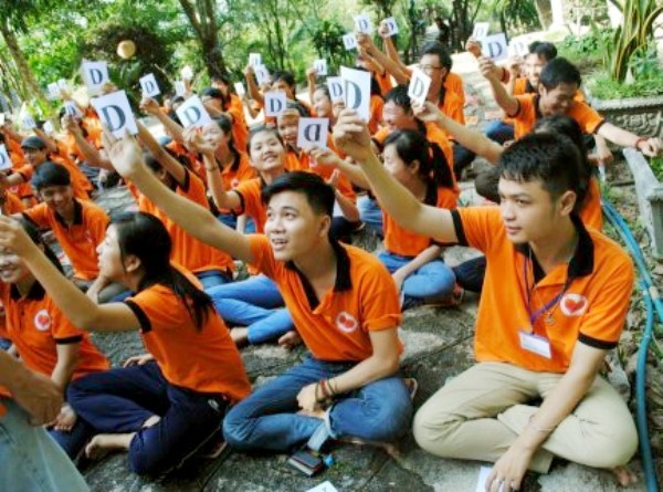 Bạn trẻ trải nghiệm tâm linh ở núi Thị Vải ảnh 3 Nhan sinh3.jpg