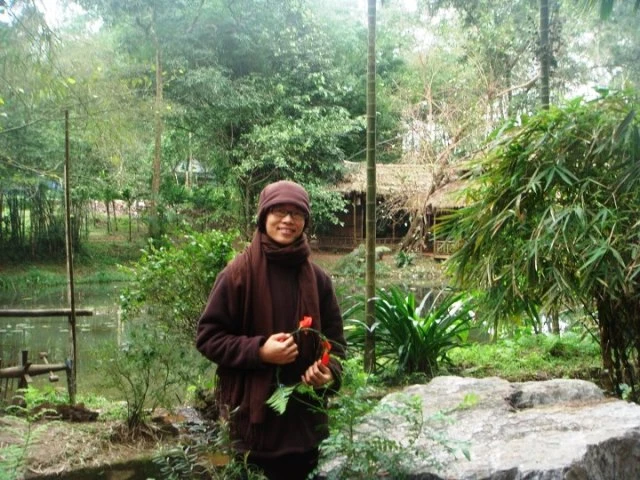 Con đi xuất gia mẹ nhé... ảnh 1 Anh 2, Bai Bui Hien.jpg