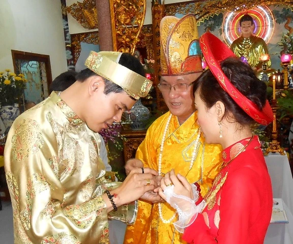 dam cuoi o chua2.JPG