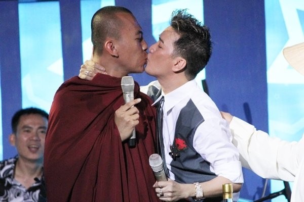 Con dại cái mang ảnh 1 phancam3.jpg