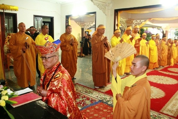 Cung tiễn kim quan cố HT.Thích Giác Viên đến đài hỏa táng ảnh 3 img_2431_jpg.jpg