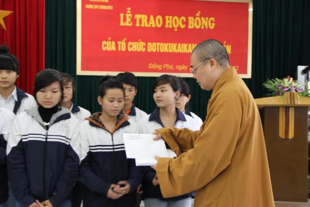 hoc bong 1.jpg