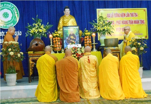 Tuong niem Phat hoang6.JPG