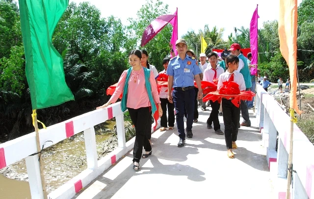 khánh thành cầu ở Trà Vinh.JPG