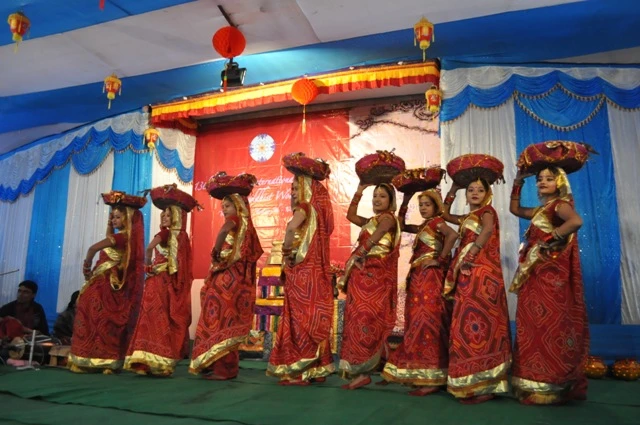 Vpn ngh_ chao m_ng H_i ngh_.JPG