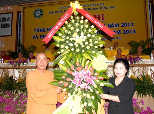 ban dan van tinh uy.jpg