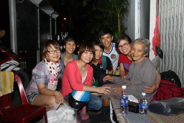 vi cong dong.jpg