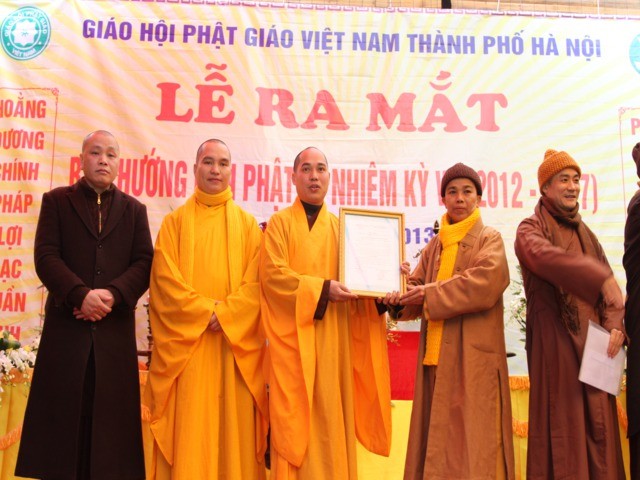 Ra mắt Ban Hướng dẫn Phật tử TP.Hà Nội ảnh 1 ra mat 1.jpg
