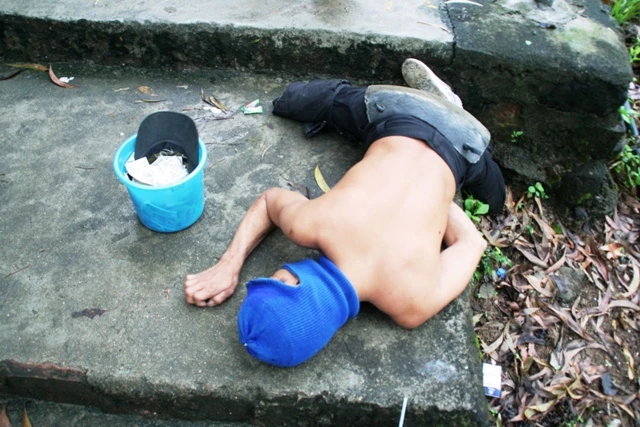 Chùa Suối Đổ cần sự tôn nghiêm ảnh 3 sao =_y =_a nhau th_ nay.JPG