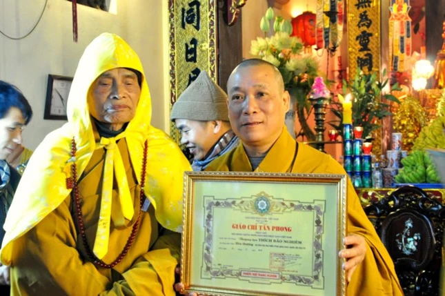 Ha noi trao giao chi 6.jpg