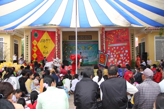 Huế: Rộn ràng ngày hội Xuân Từ bi ảnh 1