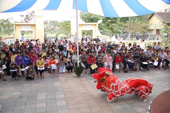 Huế: Rộn ràng ngày hội Xuân Từ bi ảnh 2